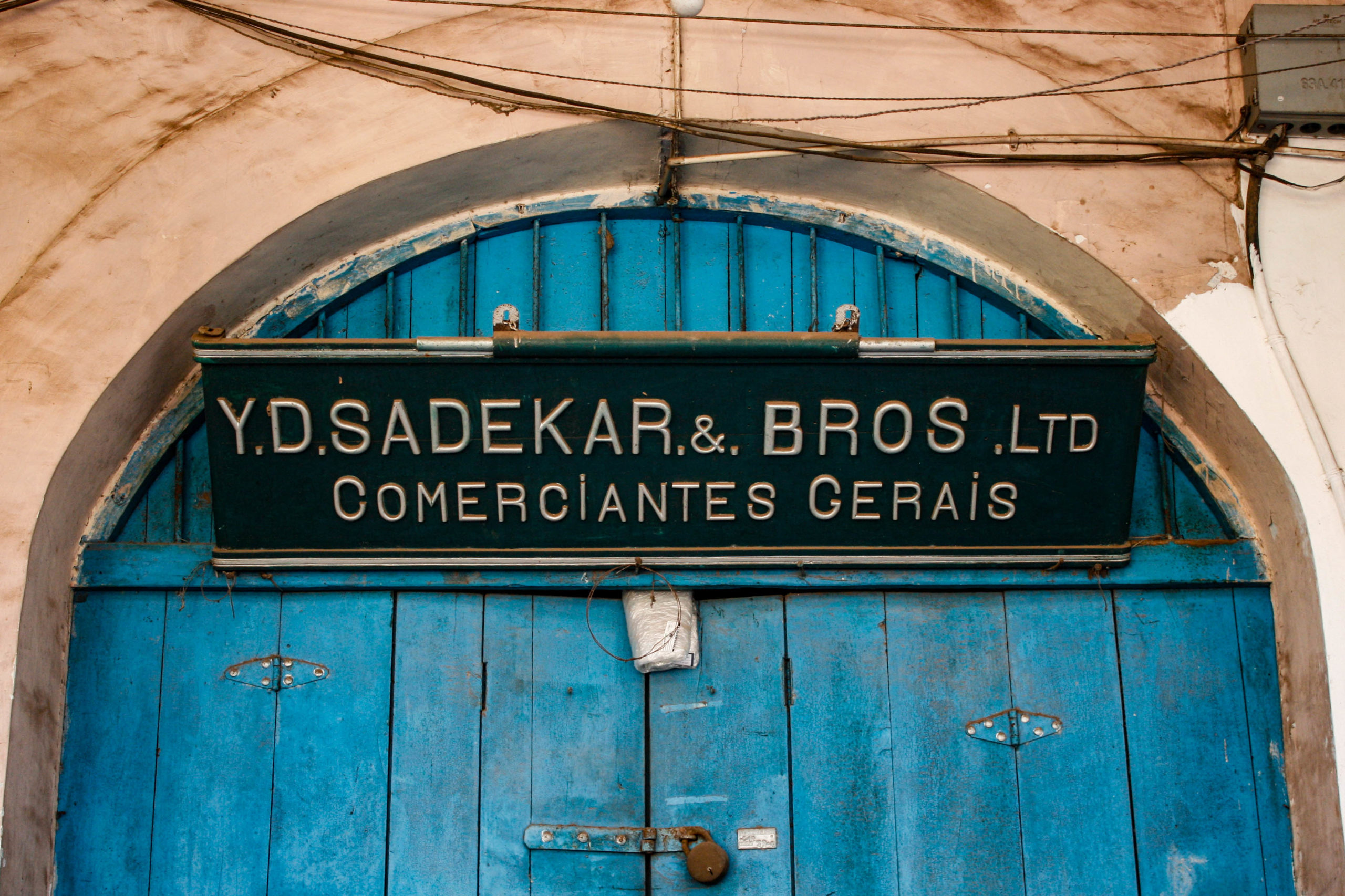 Y.D. Sadekar & Bros. Ltd. Comerciantes Gerais