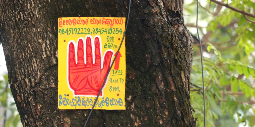 Sun signs, moon signs, street signs